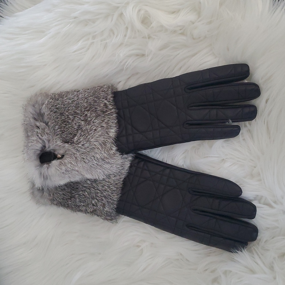 New! Furlux Quilted Black Leather and Gray Real Rabbit Fur Cuffed Gloves